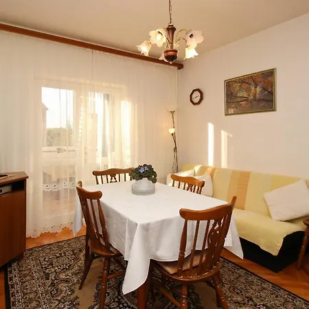 Apartment Marinko Punat